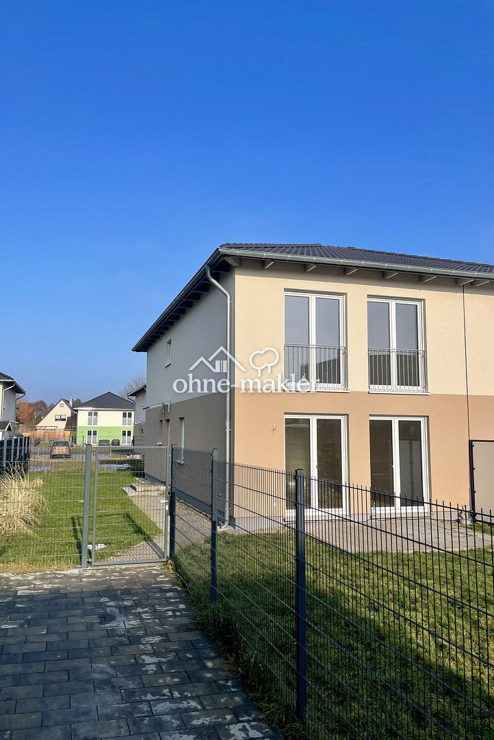 Exklusive Neubau-Doppelhaushälfte | 140 m² | Garten, Terrasse & direkte S-Bahn-Anbindung nach Berlin - Photo 1