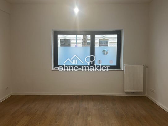 Schöne, komplett sanierte 2-Zimmer Terrassenwohnung in zentraler, aber dennoch ruhiger Lage