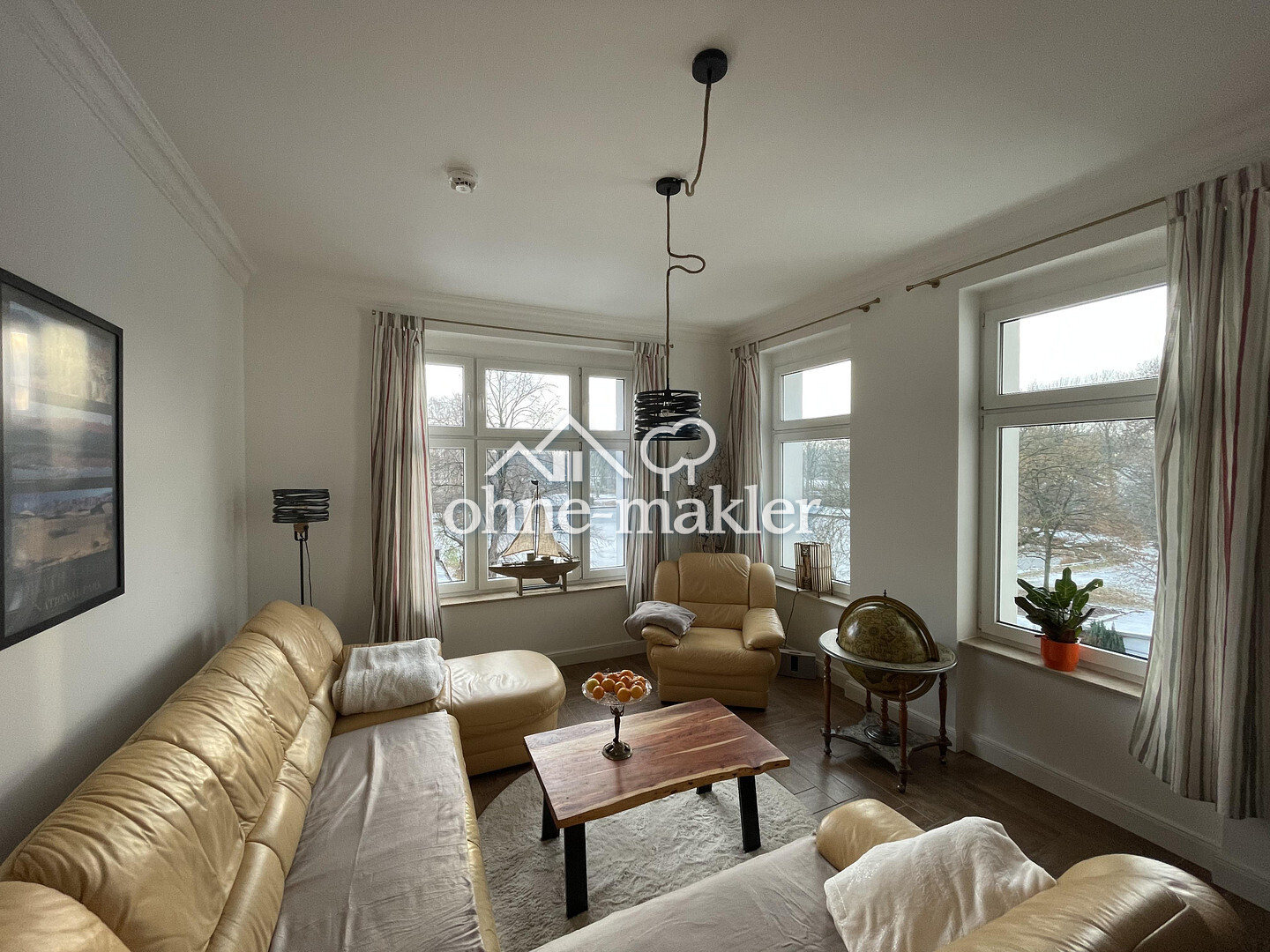 Möblierte 3 Raum Altbauwohnung mit Seeblick/Furnished Apartment with Lake View in Berlin-Pankow
