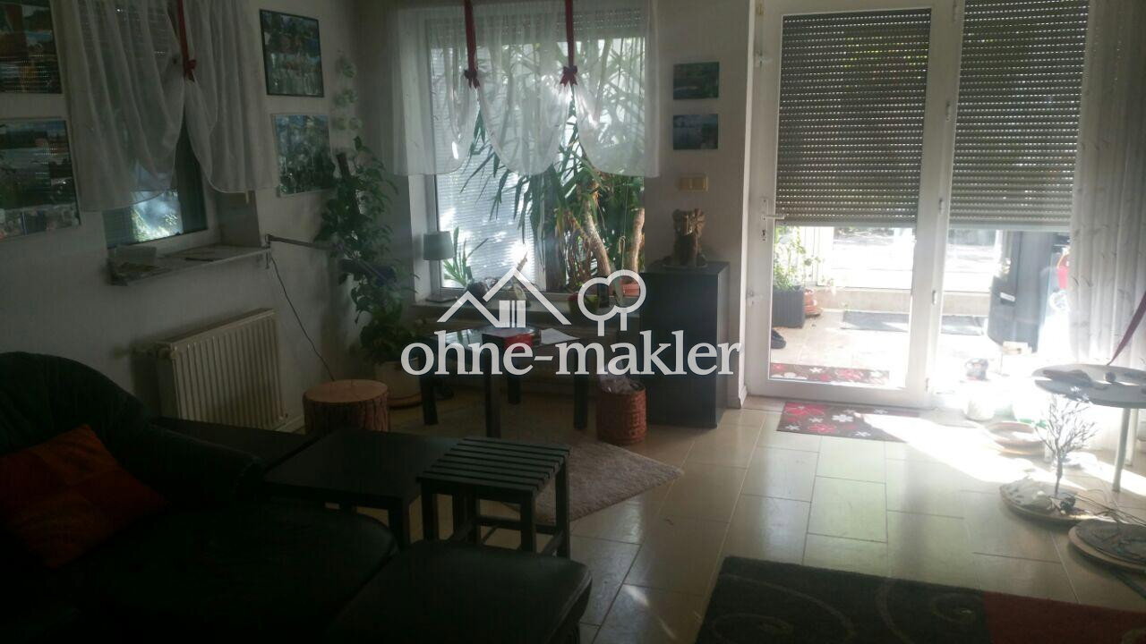 Erdgeschoßwohnung im EFH mit Terasse/Garten - Photo 1