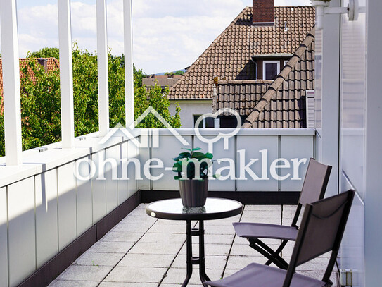 Renovierte Penthouse-Wohnung mit zwei Balkonen und EBK