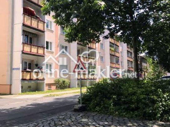 Zentrale 3-Zimmer-Wohnung mit Balkon, Keller, Stellplatz