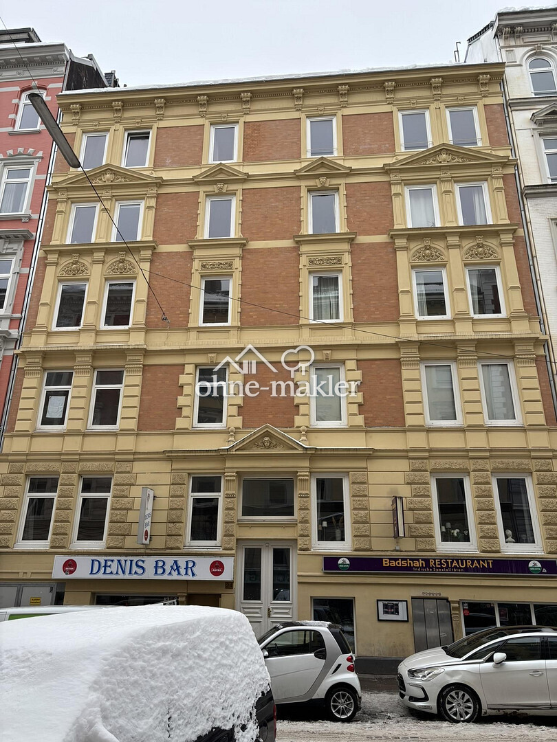 Charmante Altbauwohnung mit Potenzial in bester Lage von St. Georg *** ohne Makler ***