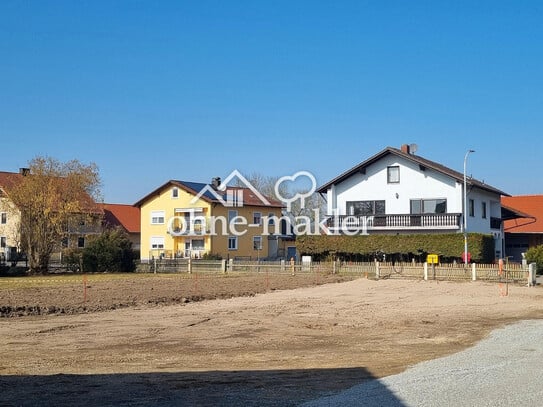 Grundstück mit Baugenehmigung für EFH mit Garage Nähe Regensburg