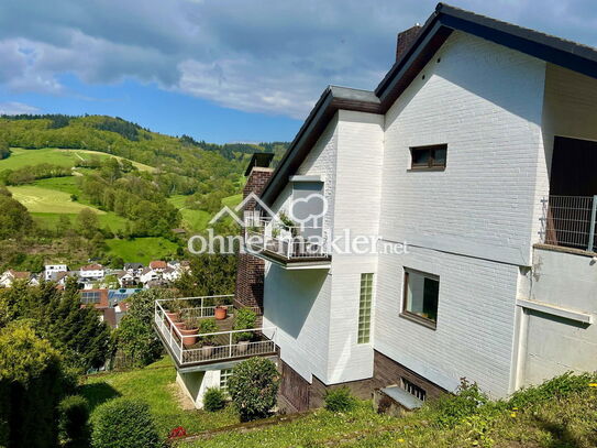 Von Privat: Freistehendes Einfamilienhaus mit unverbaubarer herrlicher Aussicht