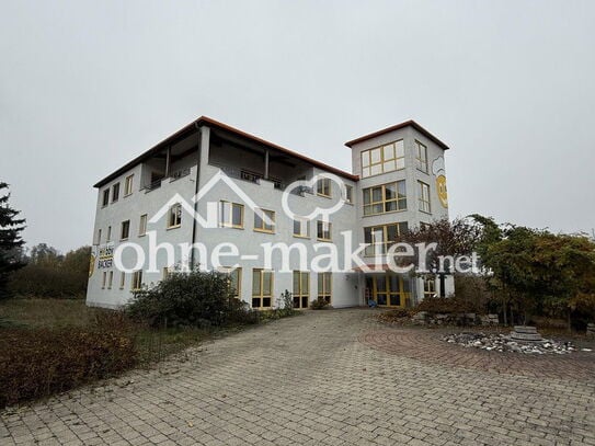 Bürofläche im Penthouse mit Balkon