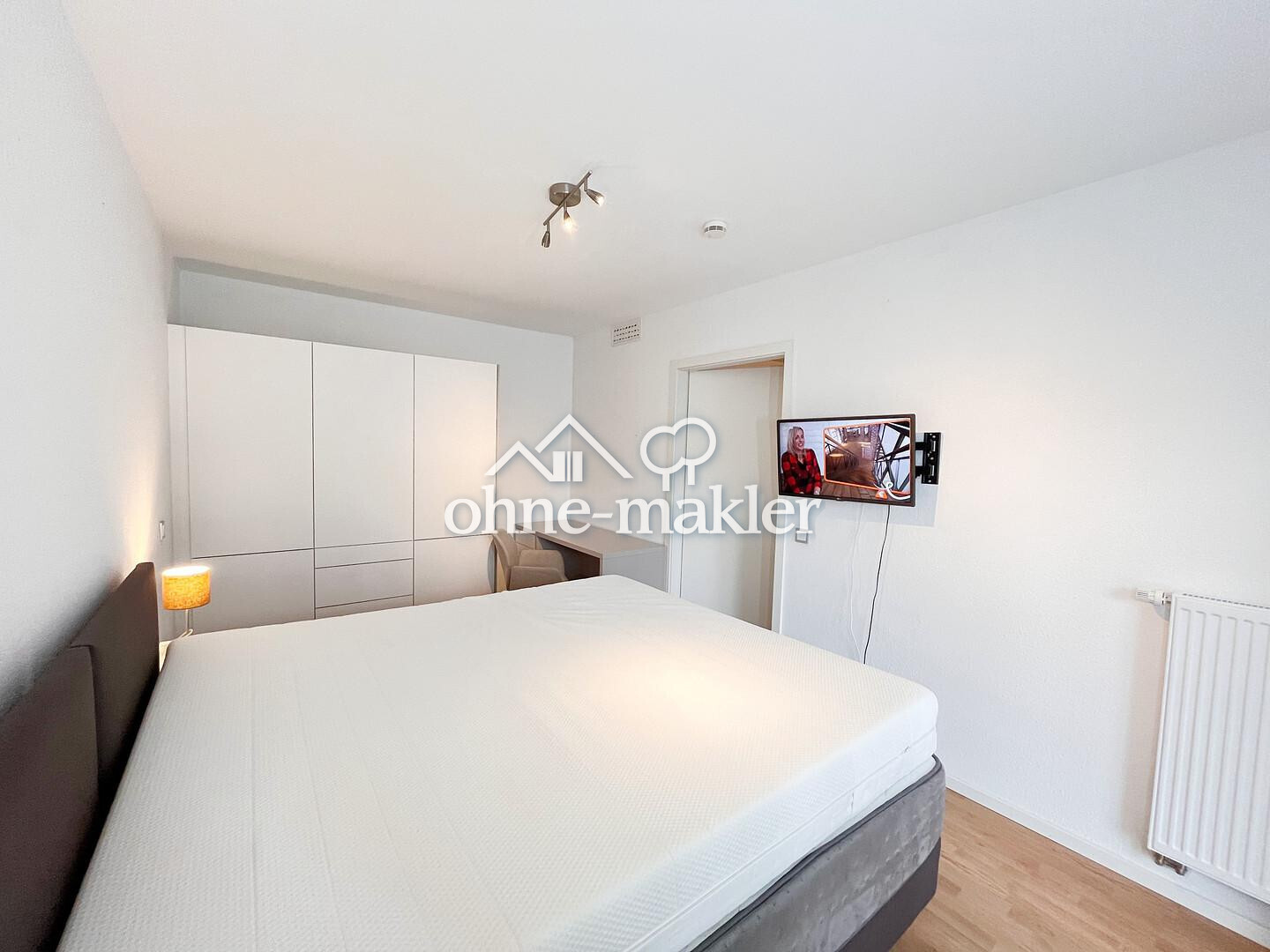 tolle, neuwertige 2-Zimmer Wohnung mit Balkon in Adlershof - Photo 1