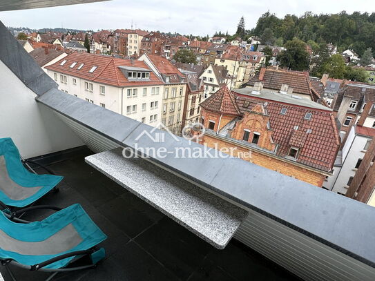 Möbliertes WG-Zimmer in Berufstätigen-WG mit Sauna, DG-Maisonette, Top-Aussicht in Stuttgart-Süd