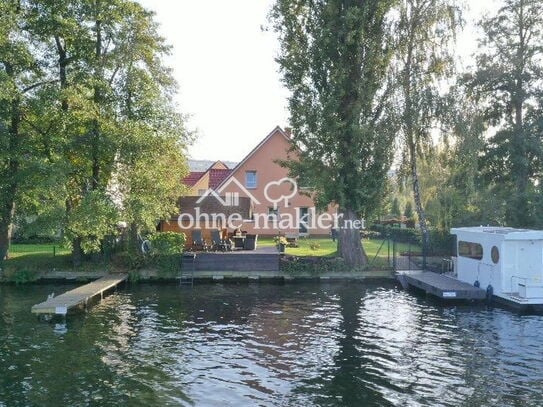 Ihr neues Zuhause in der Intelligenzsiedlung am Wasser mit Boot, Sauna, Kamin