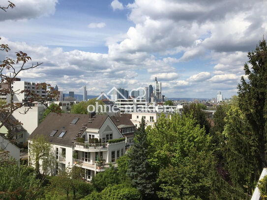 3-Zimmer-Penthouse mit Kamin, Sauna und Blick über die Skyline