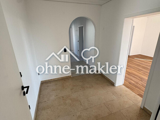 Großzügige Kernsanierte 3-Zimmer 1.OG Wohnung + 2 Balkone in zentraler Lage von Hepberg