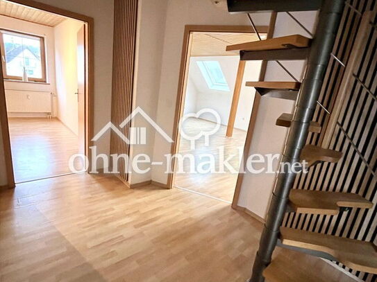 Moderne helle 4 ZKB Maisonette Wohnung Wie neu