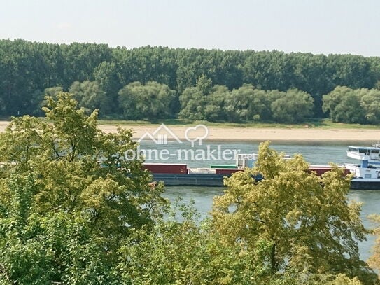 Luxus-Penthouse mit Rheinblick, Markenküche & Tiefgaragenstellplatz (2 Zimmer)