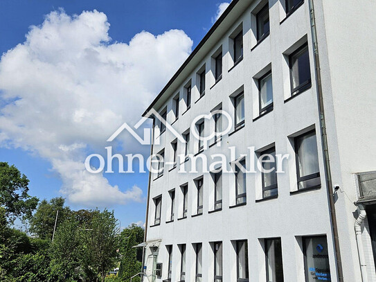 Helle und frisch sanierte Büroetage zu vermieten