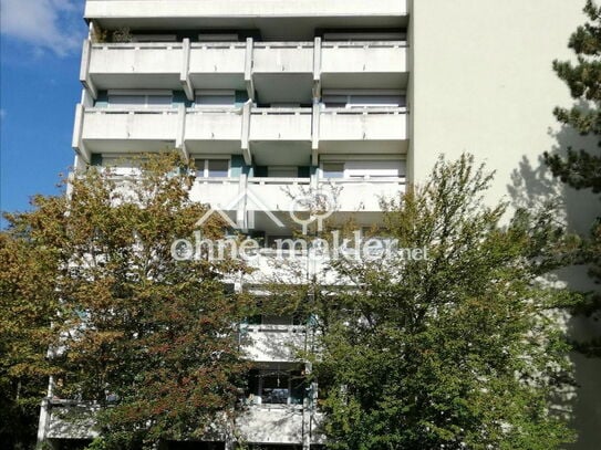 HELLE 3 ZIMMER WOHNUNG MIT GROSSEM BALKON - provisionsfrei zu verkaufen