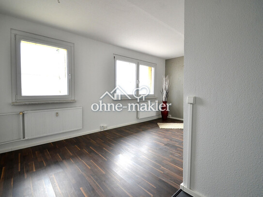 Moderne 1 Raum Wohnung mit top Aussicht über Halle, ruhig und hell