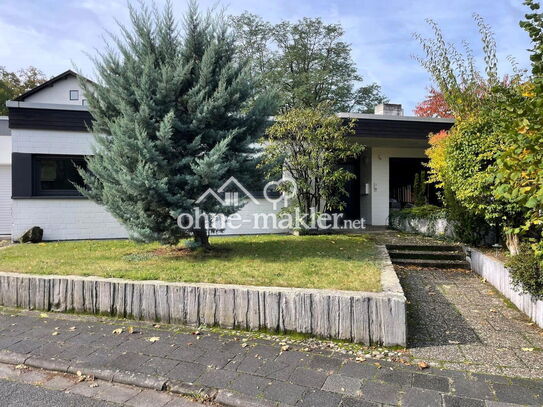 Provisionsfrei: Schicker, großer Splitlevel Bungalow in gutem Zustand, top Feldrandlage!