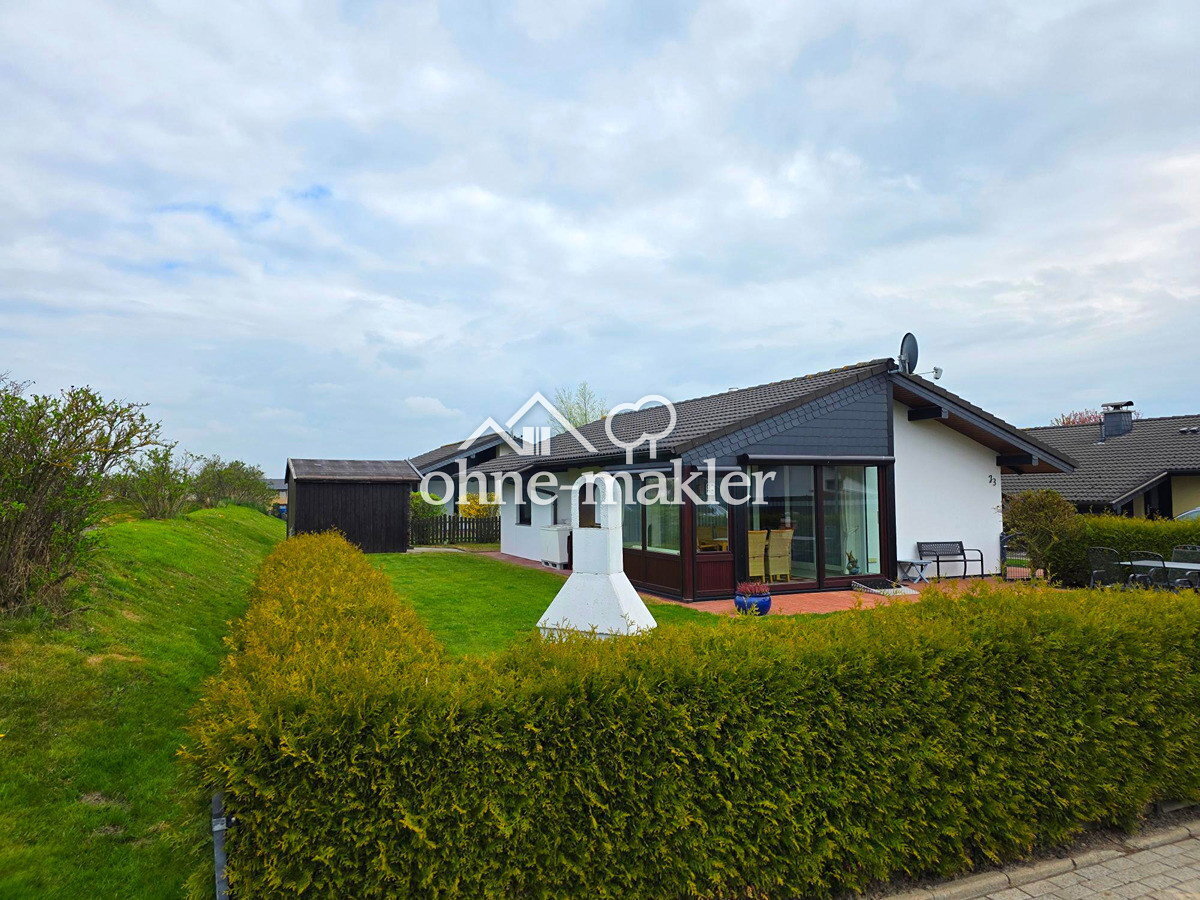 Real Estate Title Image Background