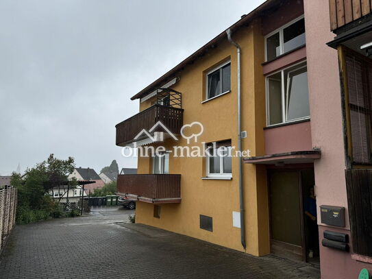 Haus mit 3 Wohnungen als Mehrfamilienhaus in Roth