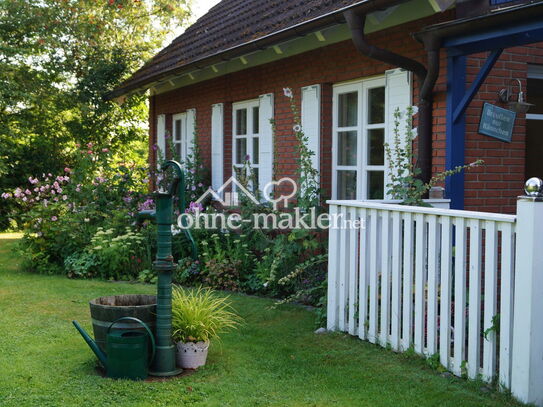 Großes Landhaus mit barrierefreier Einliegerwohnung und traumhaftem Garten