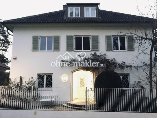 Große Altbau-Villa mit Garten in Göggingen