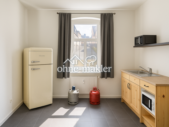 1 Raum Wohnung, auf Wunsch mit EBK im Herzen von Meerane