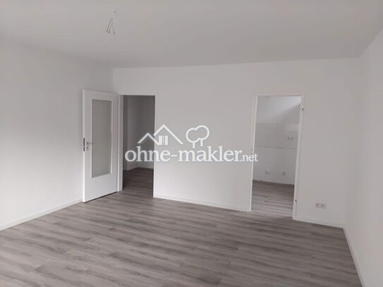 Sanierte 3-Zimmer-Wohnung mit Balkon + Garage mitten in Wuppertal