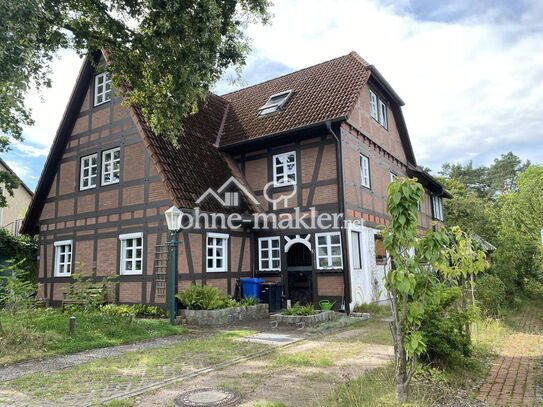 3 Zimmerwohnung, Terrasse, grosser Wintergarten mit Zimmer