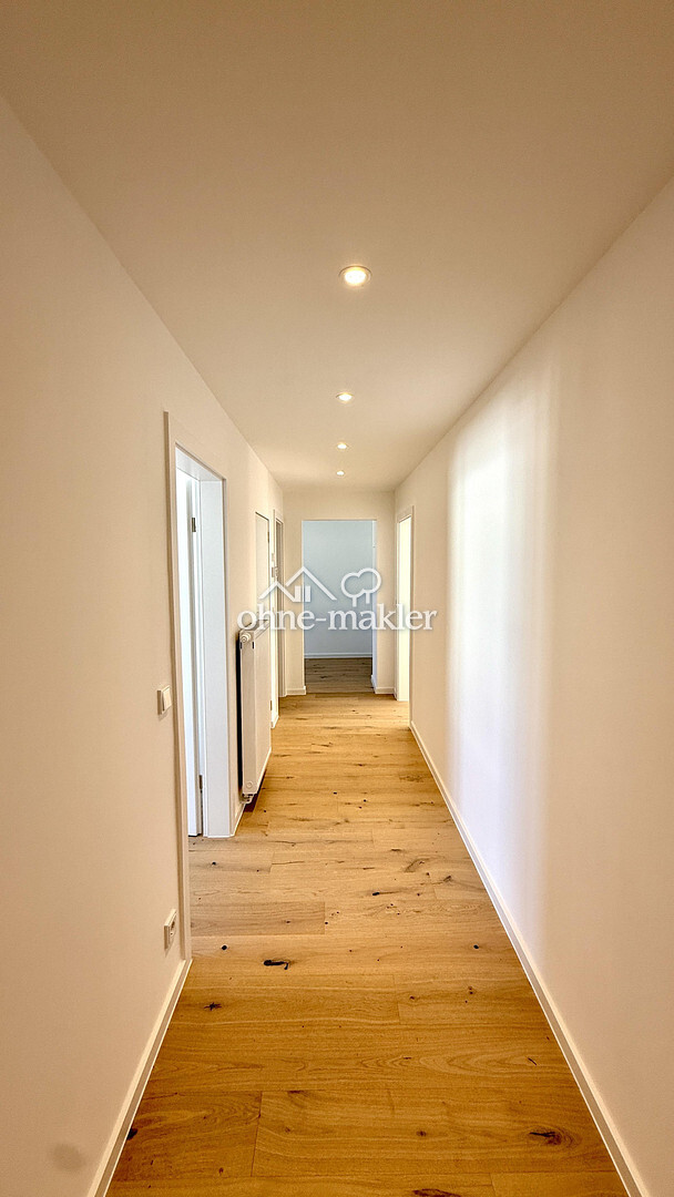 Sanierte 2-Zi-Wohnung (69 qm) mit Balkon nähe Königsplatz, frei von privat