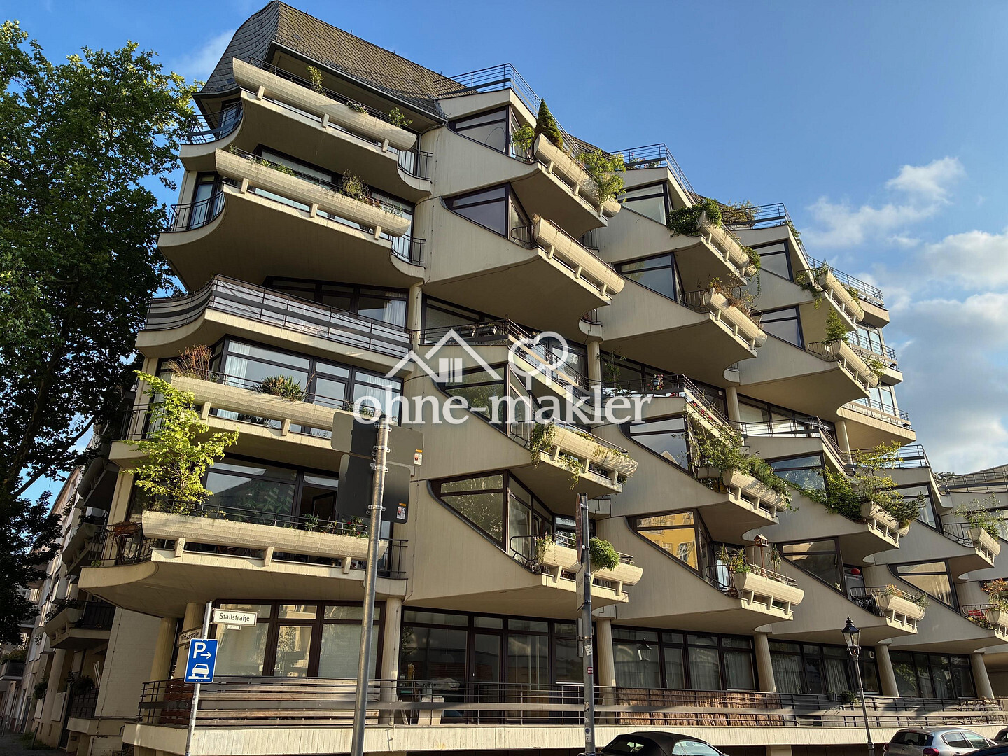 Modernes Wohnen am Schloss Charlottenburg Bezugsfreie 3-Zi.-Wohnung in Prof. Baller-Architektenhaus