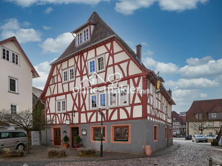 Patrizierhaus im Stadtkern, Nutzfläche 476m², Wohnung 2.OG, Gastronomie möglich 179m² in EG+1.OG