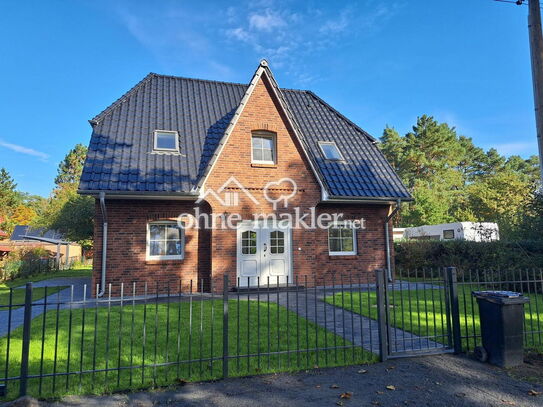 Neubau Friesenhaus mitten in der Natur, Niedrigenergiehaus - Wärmepumpe