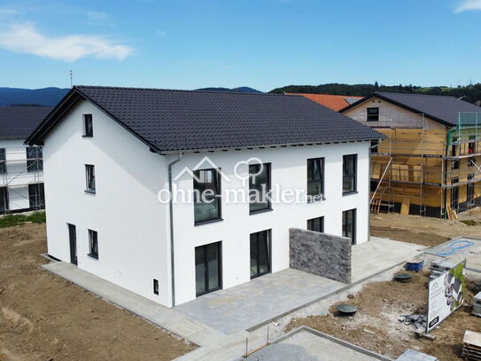 Neubau in Top-Lage - Moderne Doppelhaushälften in Deggendorf!