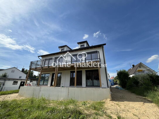 Neubau - Hochwertige 4-Zimmer Wohnung mit Balkon, Fußbodenheizung, Kellerabteil + Stellplatz