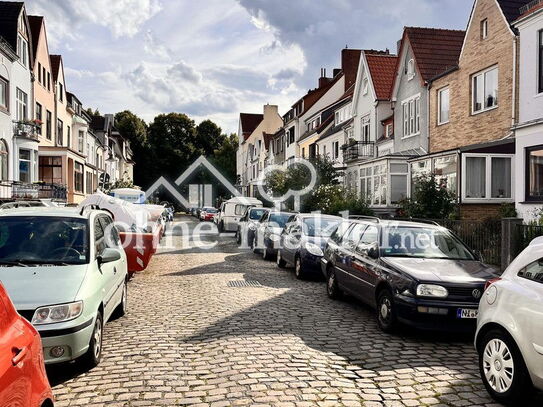 Charmante, helle 2-Zimmer Wohnung im Flüsseviertel mit ca. 2.9m Deckenhöhe