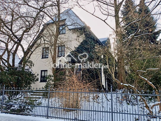 Exklusive Villa in Vohenstrauß: Architektenhaus mit romantischem Garten