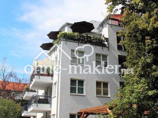 Helles, ruhiges Dachterrassenidyll mit eigenem Stellplatz