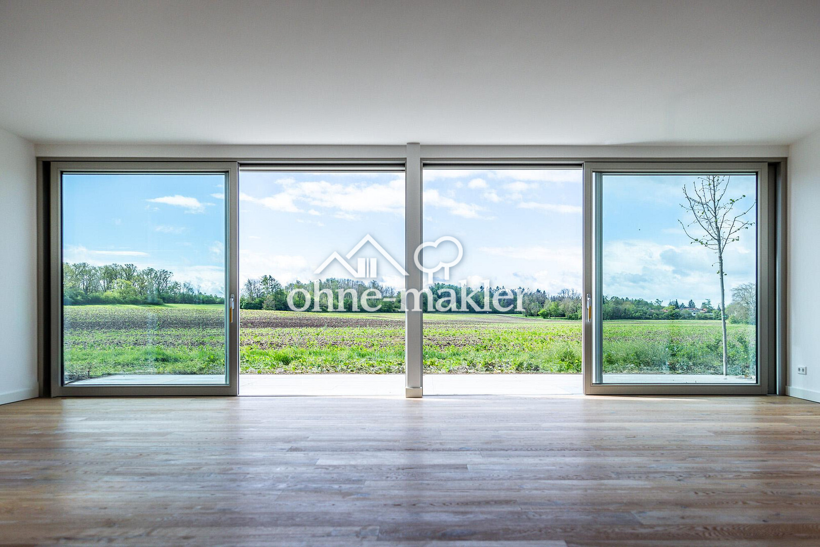 Einfamilienhaus mit möglicher Einliegerwohnung, 7 Zimmern, 3 Bädern und TG